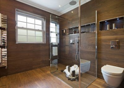 luxury bathrooms at excellent prices in West Sussex